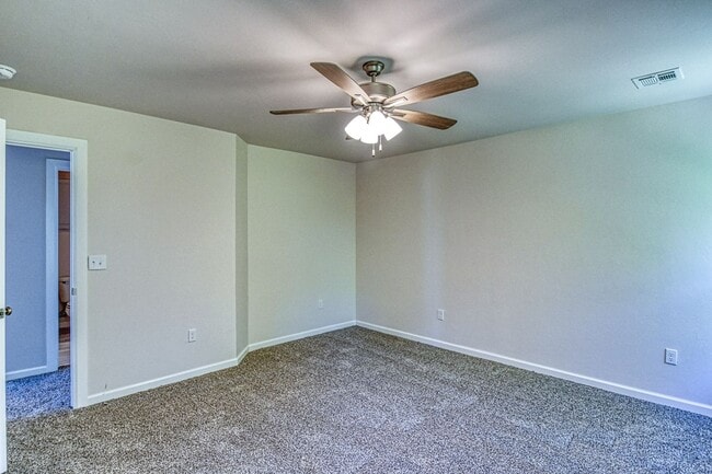 Building Photo - Brand New Construction!  Lawn care included!