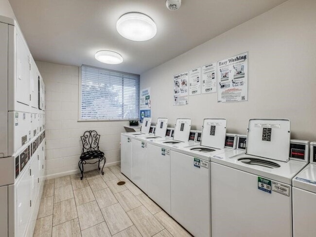 Building Photo - 3701 Turtle Creek Blvd