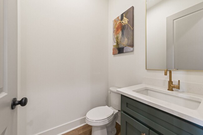 Building Photo - FORE RENT IN WEST VILLAGE!