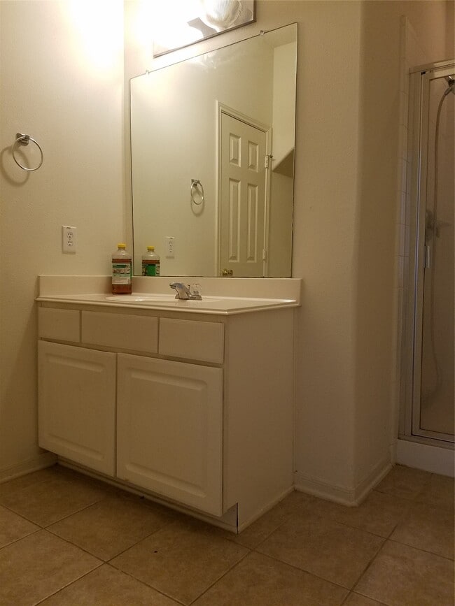 Building Photo - 19531 Hickory Meadow Ln