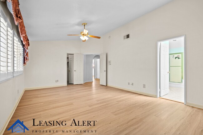 Building Photo - 28801 Shadow Valley Ln