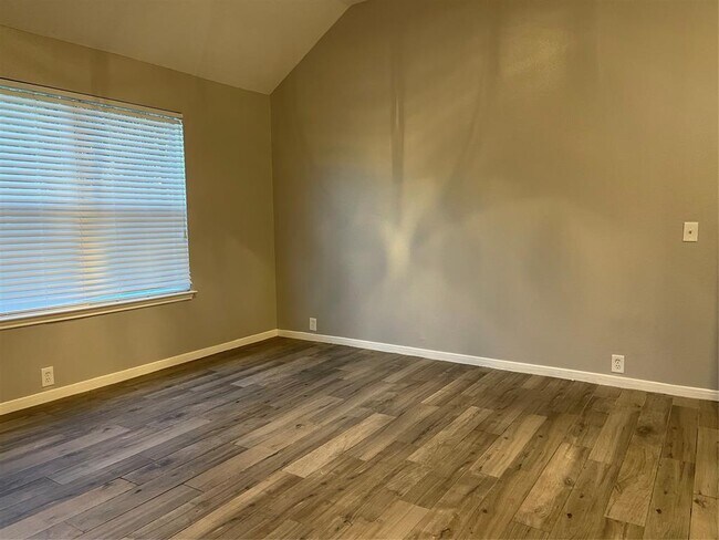 Building Photo - 20803 Lavenderwood Dr