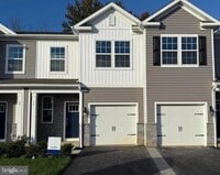 Building Photo - 71 Alexander Wy