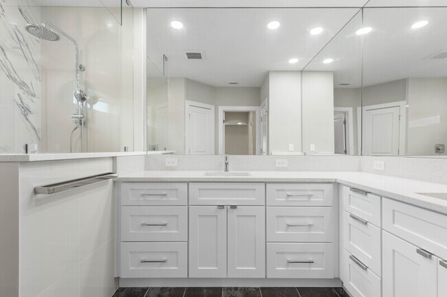 Building Photo - 12 Wheeler Ln