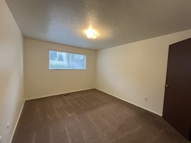 Building Photo - 4768 S Bonair St