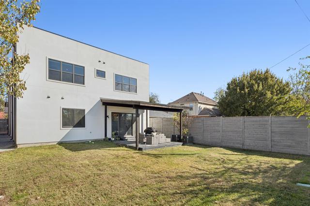 Building Photo - 2231 Madera St