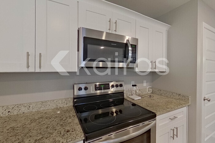 Building Photo - 140 Western Red Cedar Dr