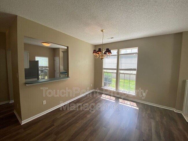 Building Photo - 5422 Waverly Lynn Ln