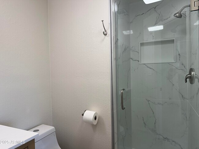 Building Photo - 4109 E Winchcomb Dr