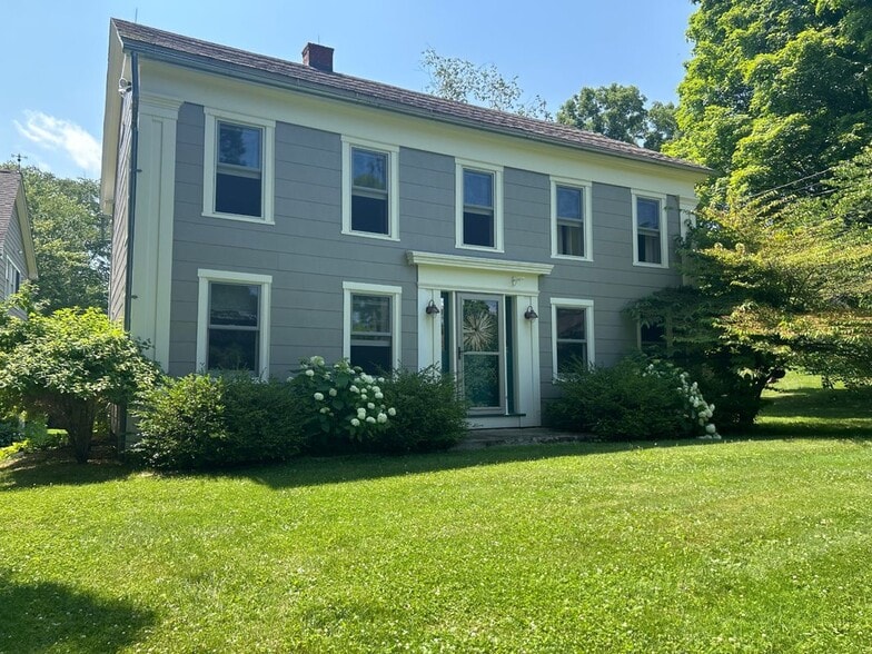 Building Photo - 163 E Street