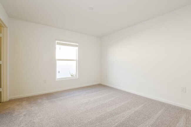 Building Photo - 1338 Inkberry Cir