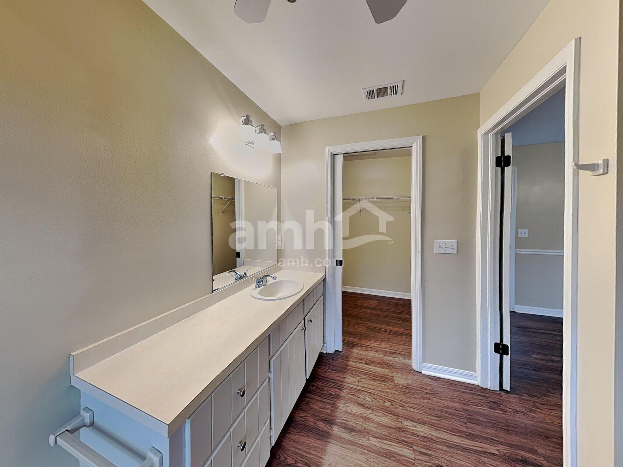 Building Photo - 6109 Cacao Dr