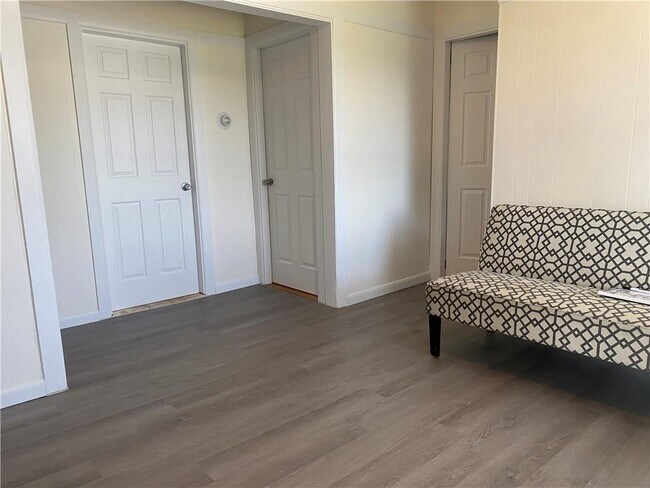 Building Photo - 15-17 Florida Ave