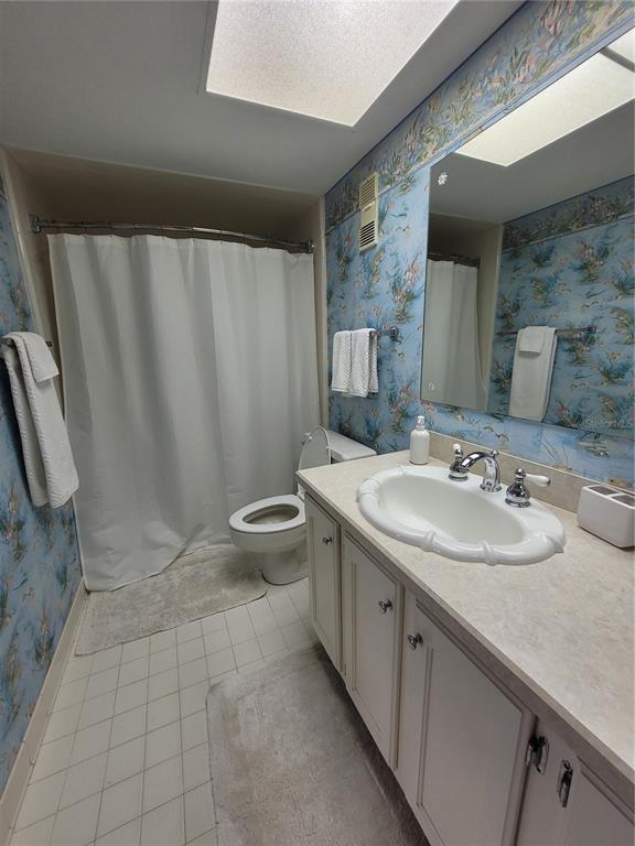 Building Photo - 4900 Brittany Dr S