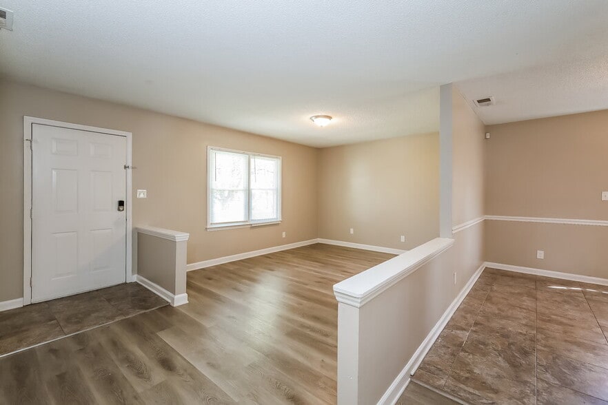 Building Photo - 7608 Morgense Pl