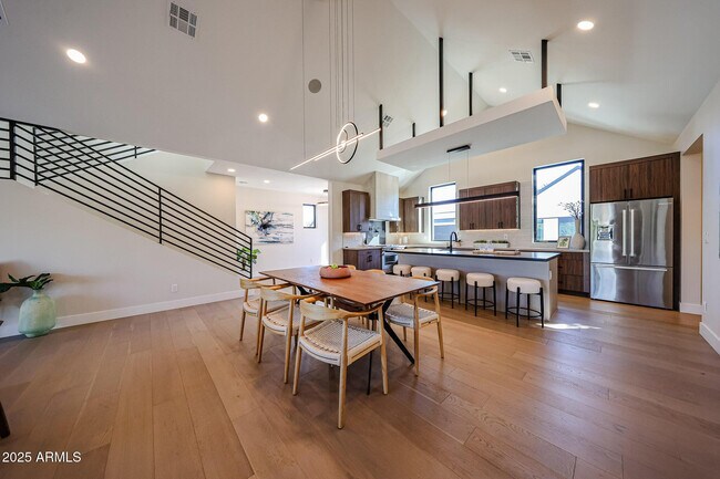 Building Photo - 6314 N 10th Dr