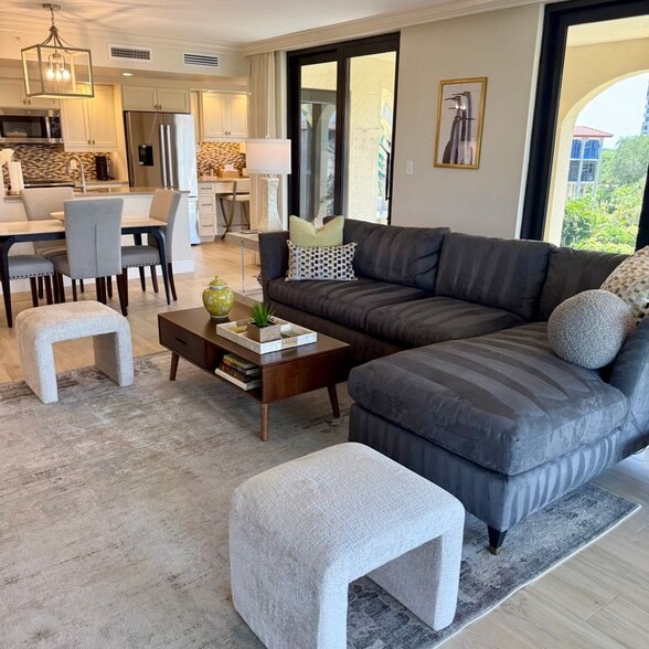 Building Photo - 6020 Pelican Bay Blvd