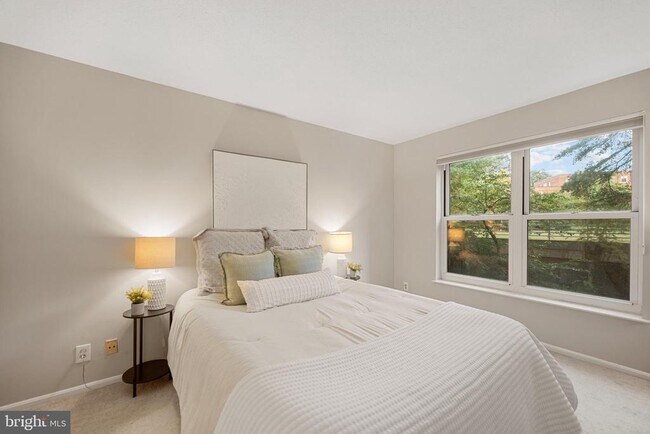 Building Photo - 2100 Langston Blvd.