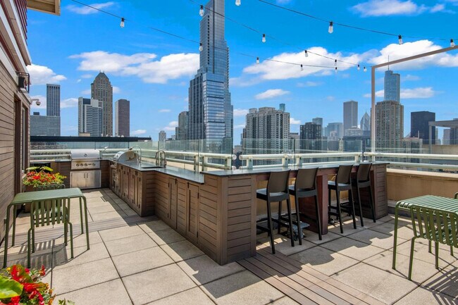 Building Photo - 121 W Chestnut St