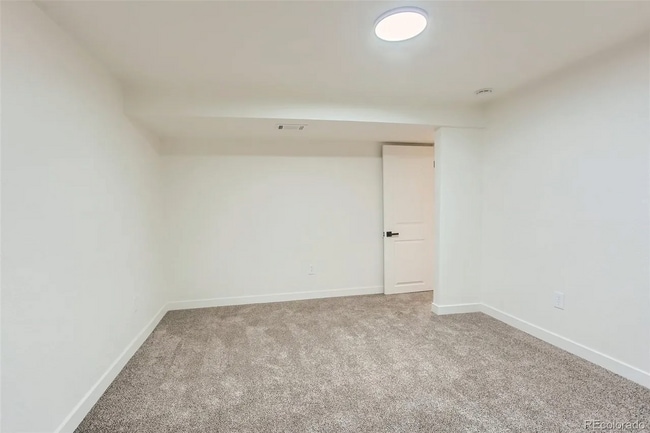 Building Photo - 4090 W Wagon Trail Dr