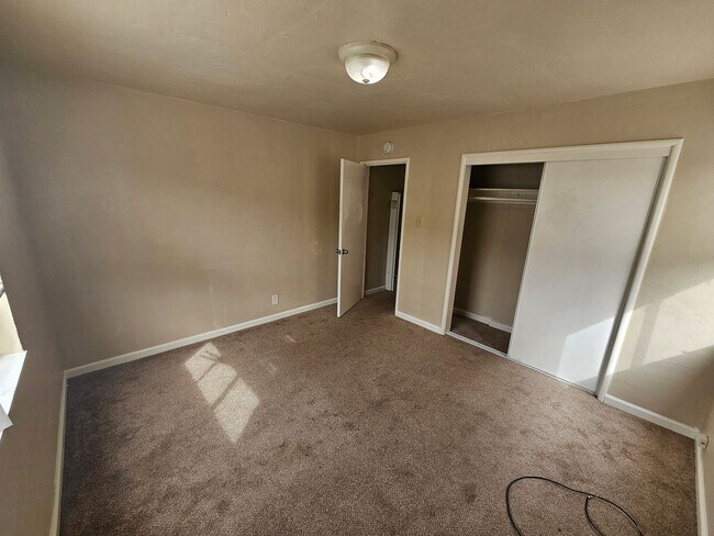 Building Photo - Cozy 1-Bed Oakland Apartment: San Leandro ...