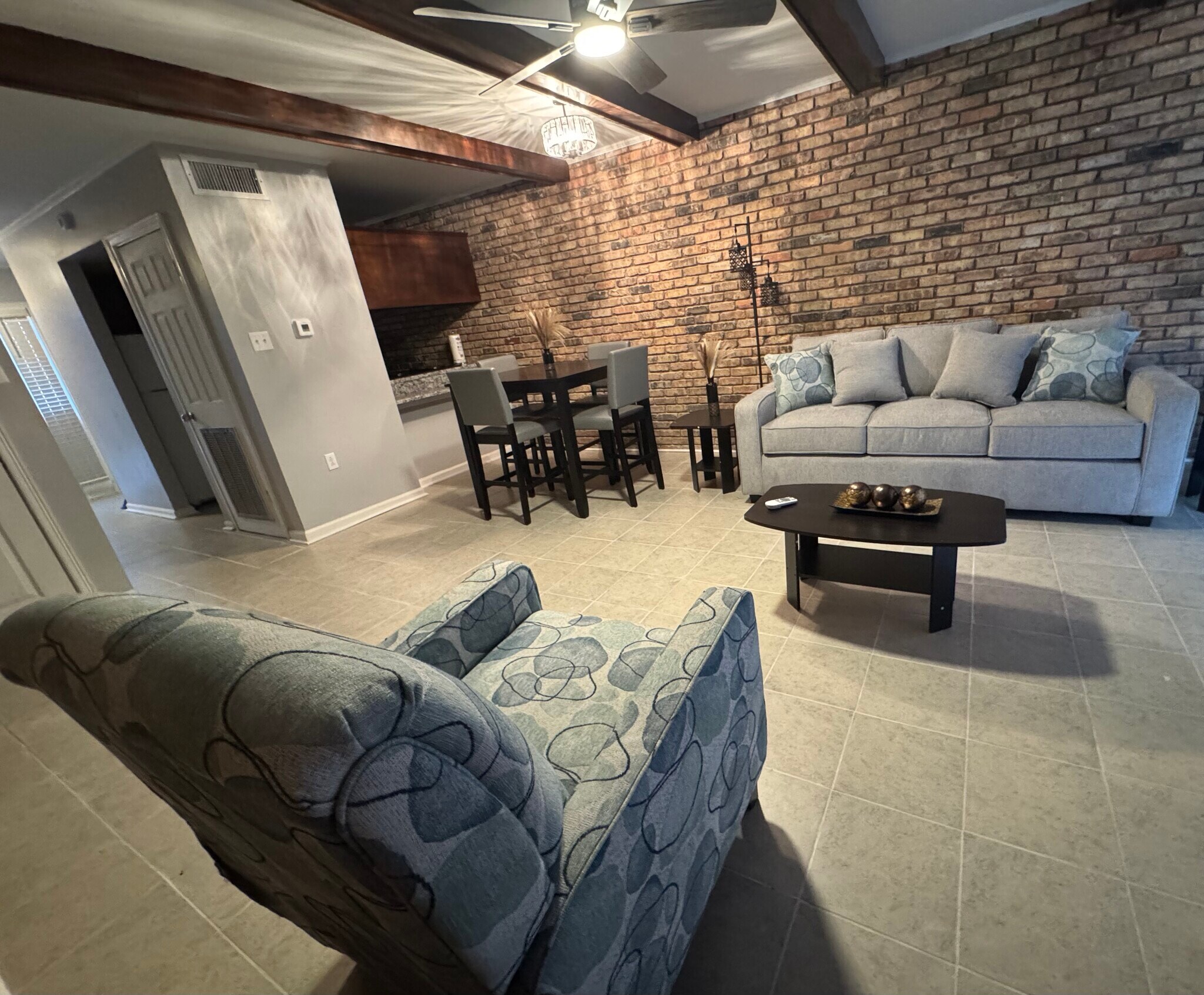 Building Photo - 3162 Highway 1 S