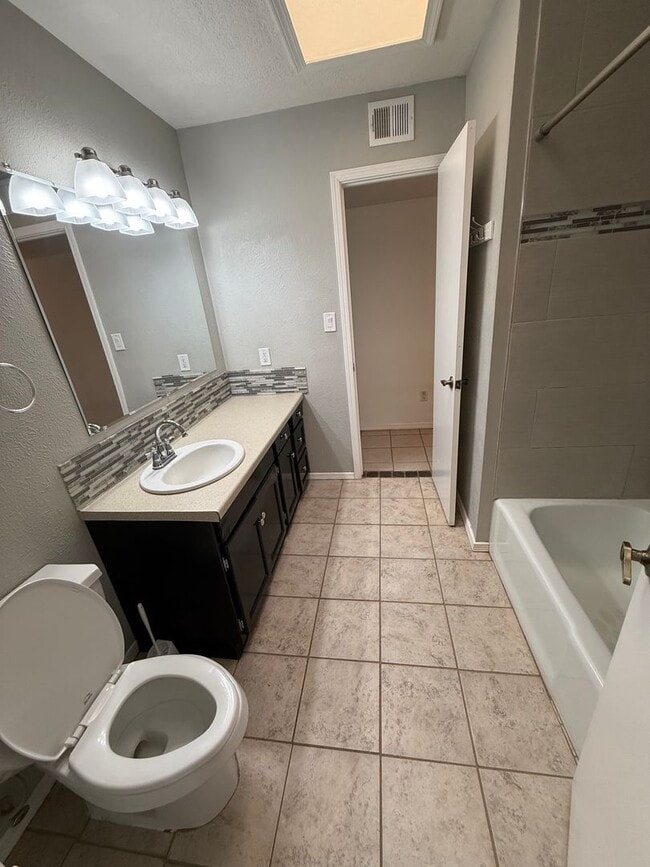 Building Photo - Charming 3-bedroom, 2-bath home in Las Cruces