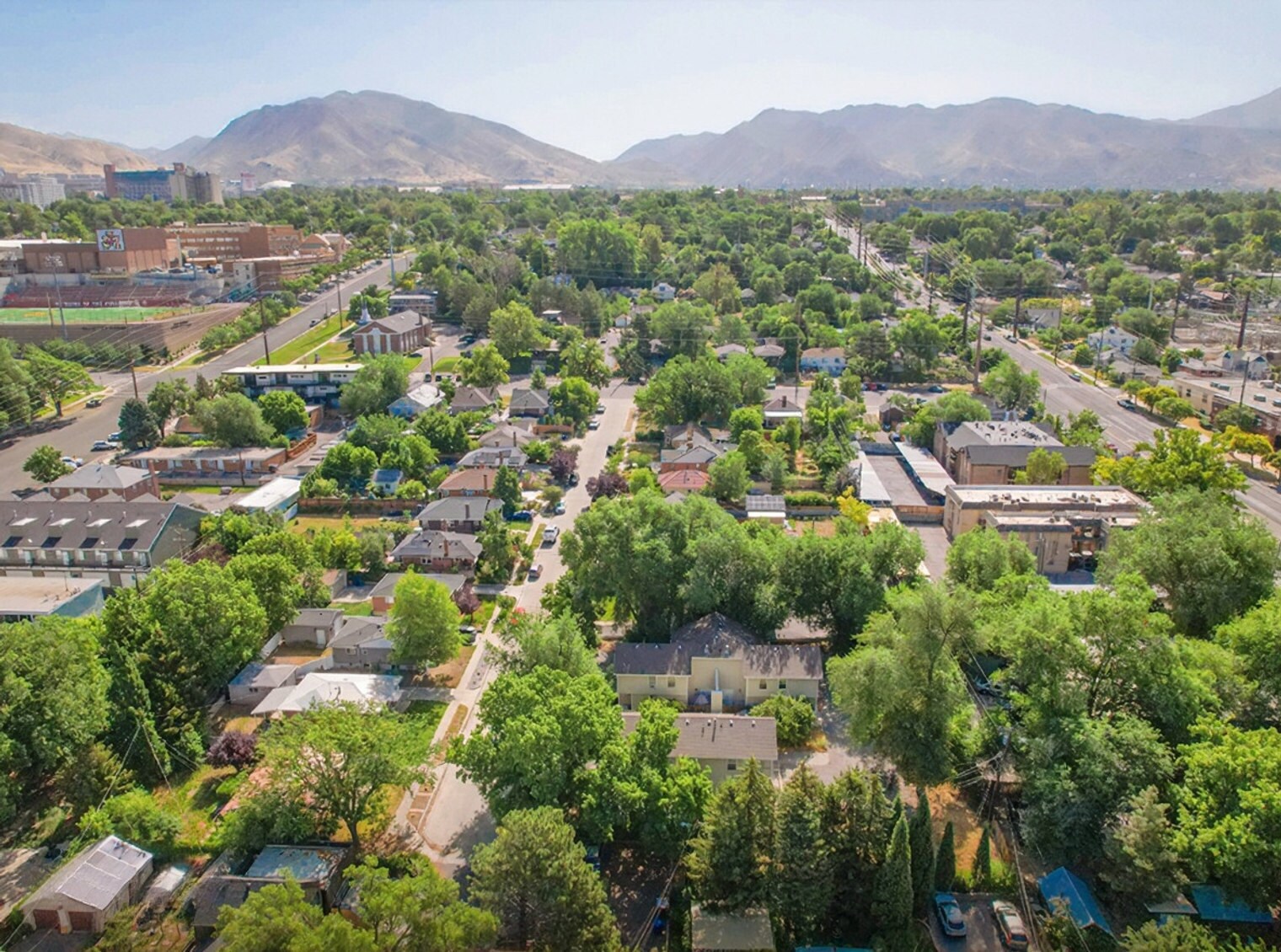 Building Photo - 924 Lowell Ave S