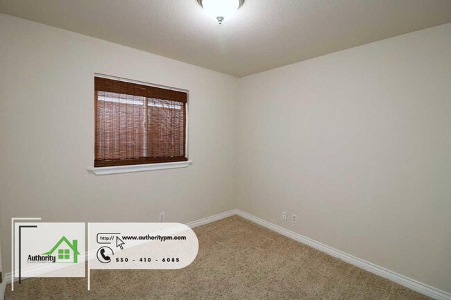 Building Photo - 808 Springer Dr