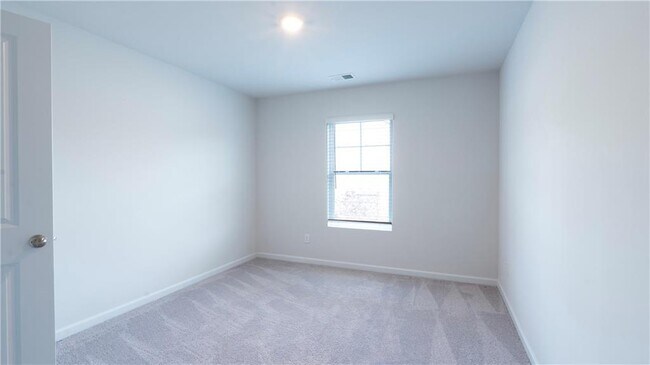 Building Photo - 3675 Abbey Wy