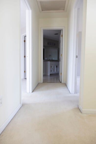 Building Photo - 984 22nd Ave