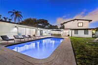 Building Photo - 4322 Polk St