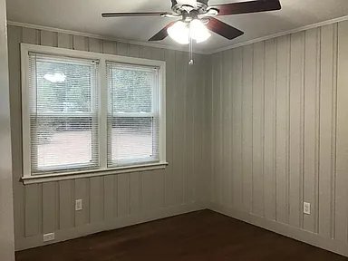 Building Photo - 1436 Decree Ave