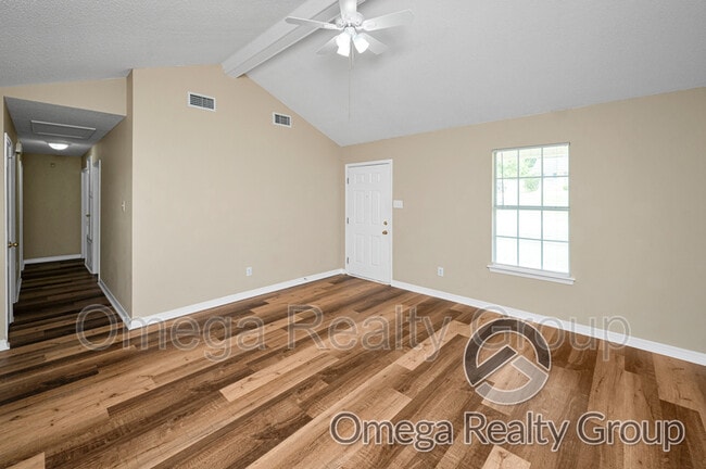 Building Photo - 3020 Barlett Dr