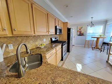 Building Photo - 18311 Norwich St