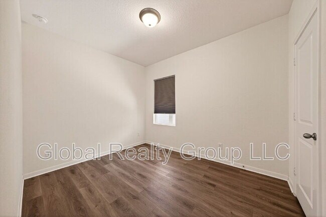Building Photo - 13603 Lunar Light