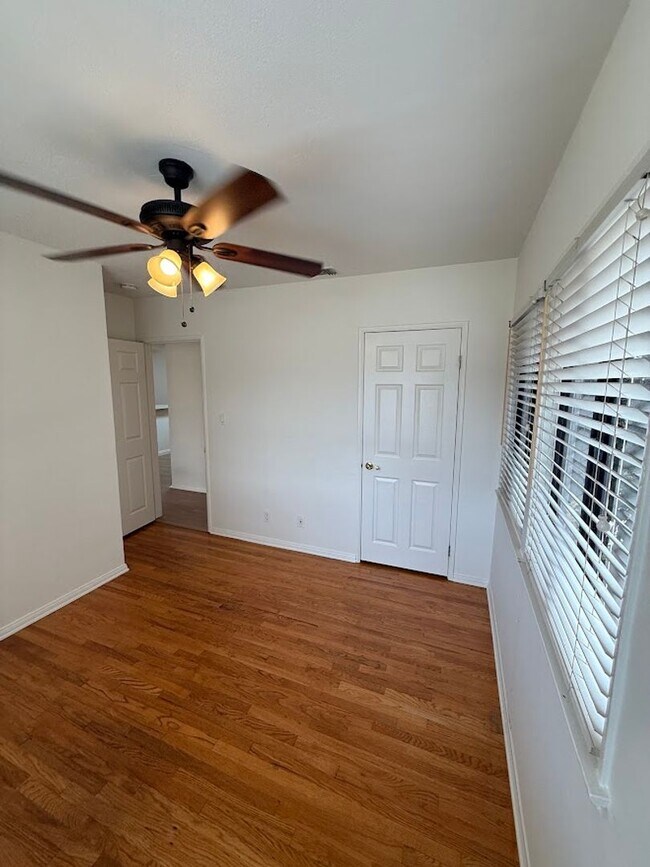 Building Photo - Beautiful 3 Bedroom, 2 Bathroom Granada Hills Home with Detached Garage!