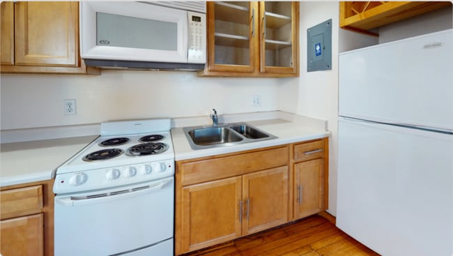 Building Photo - 10 Langdon St