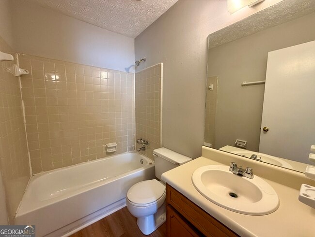 Building Photo - 8515 Pineland Dr