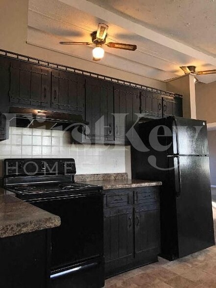 Building Photo - 6623 W 16th St