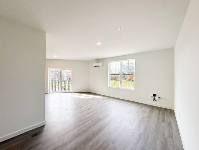 Building Photo - Corner Residence