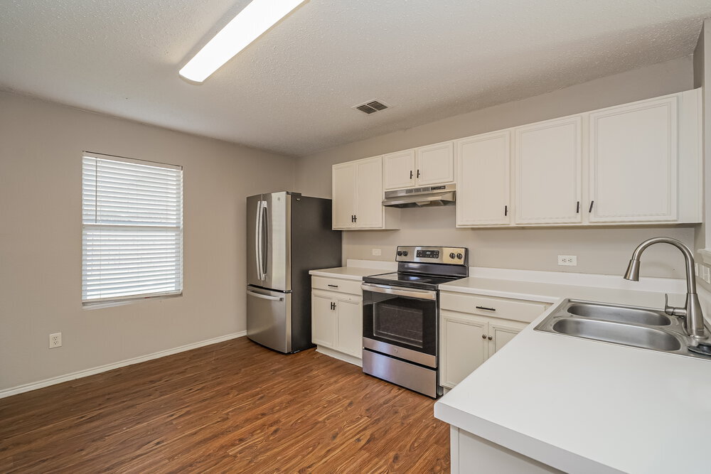 Building Photo - 105 Teal Rd