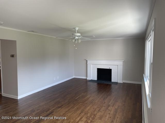 Building Photo - 16 Community Dr