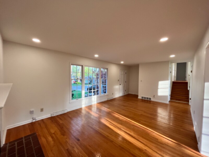 Building Photo - 7520 Aberdeen St