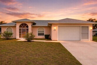 Building Photo - 219 Venetia Ave