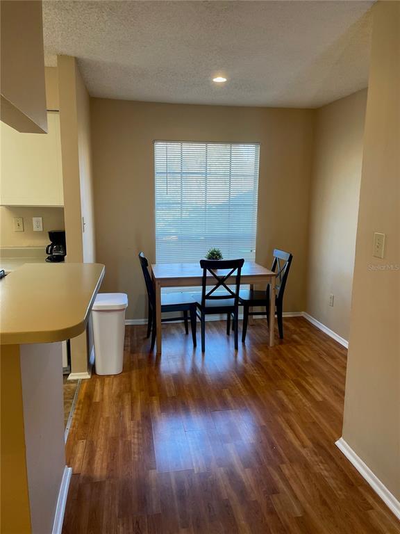 Building Photo - 8756 Mallard Reserve Dr