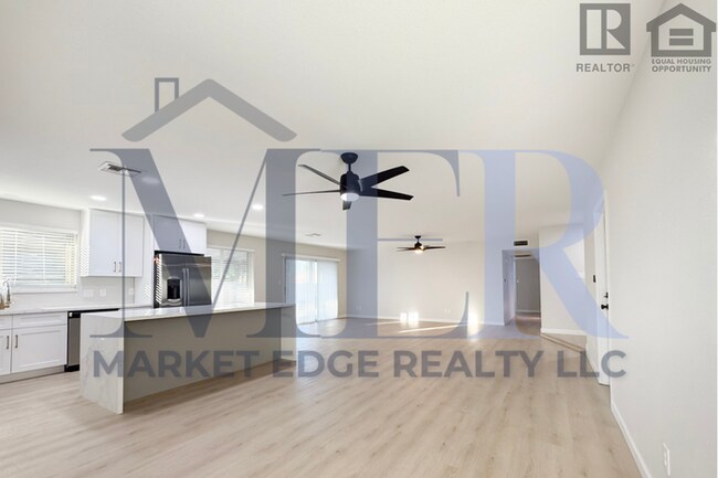 Building Photo - 3Bed/2Bath Home at Union Hills/I-17! $399 ...