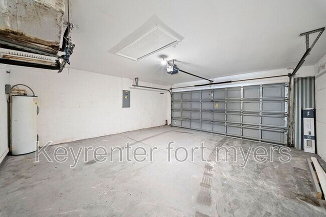 Building Photo - 3213 17th St SW