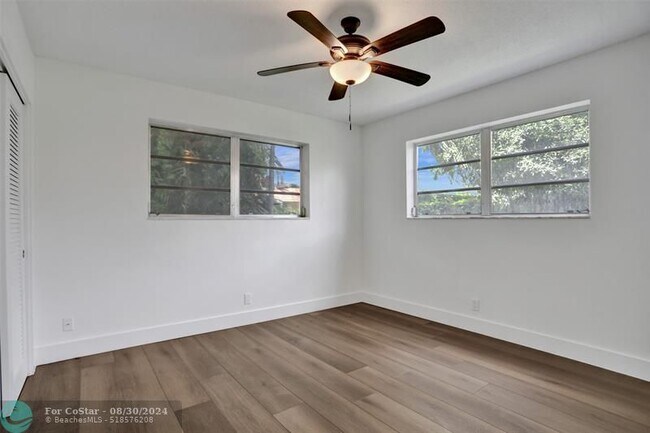 Building Photo - 161 SW 75th Ave