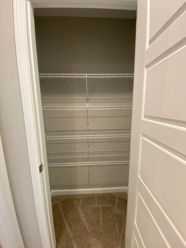 Building Photo - 1802 Streamsong Dr